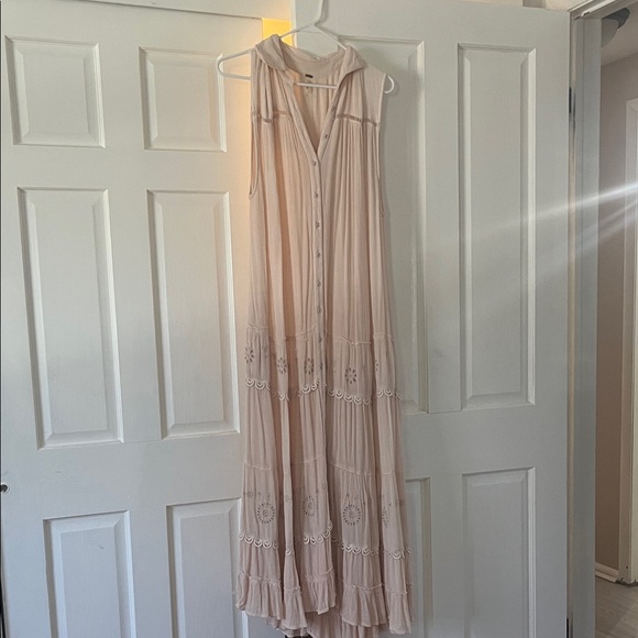 Free People Dresses & Skirts - Free People Blush Button-Front Eyelet Maxi Dress